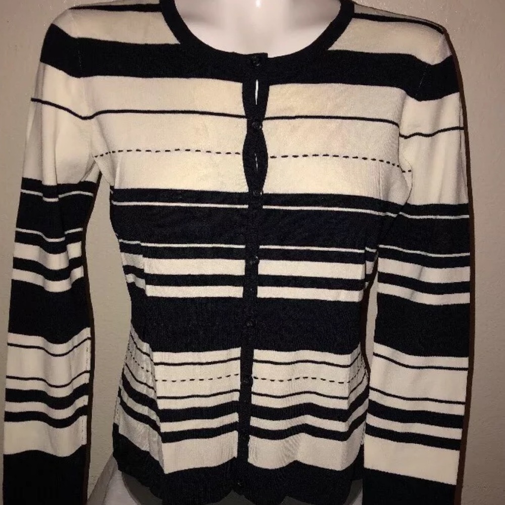 Emma James Small, black/white button front